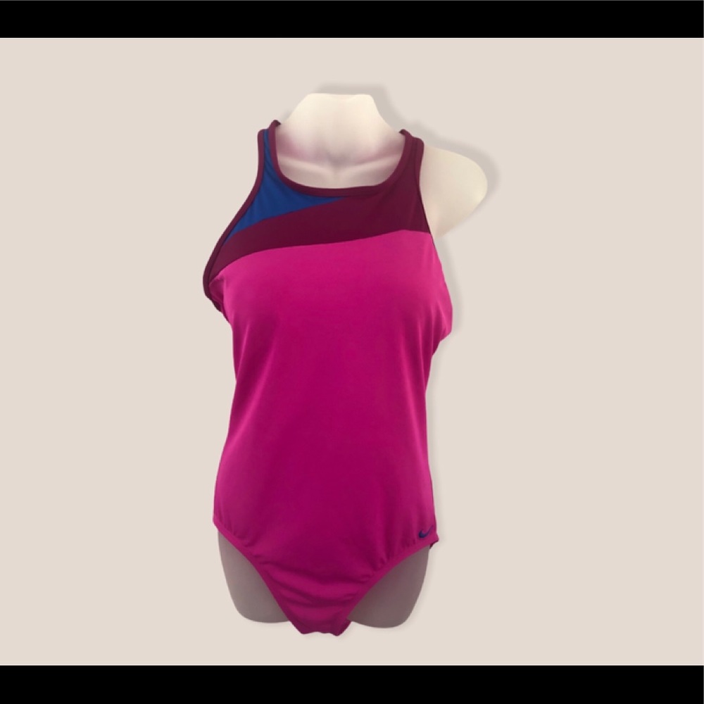 Nike one piece swimsuit. Clip Neck With Low Back. Size XL NWOT